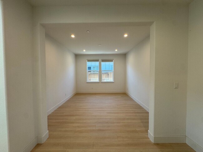 Building Photo - 7602 Afonso Wy
