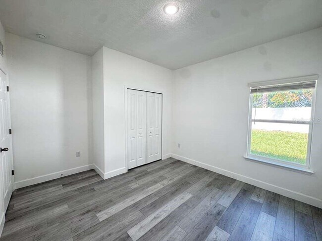Building Photo - 13376 SW 49th Ave