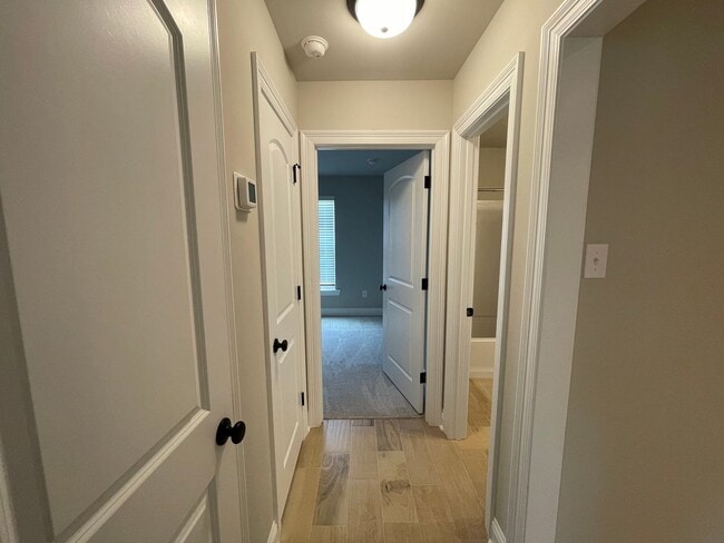 Building Photo - Newer Home in Legacy Pointe Subdivision in...