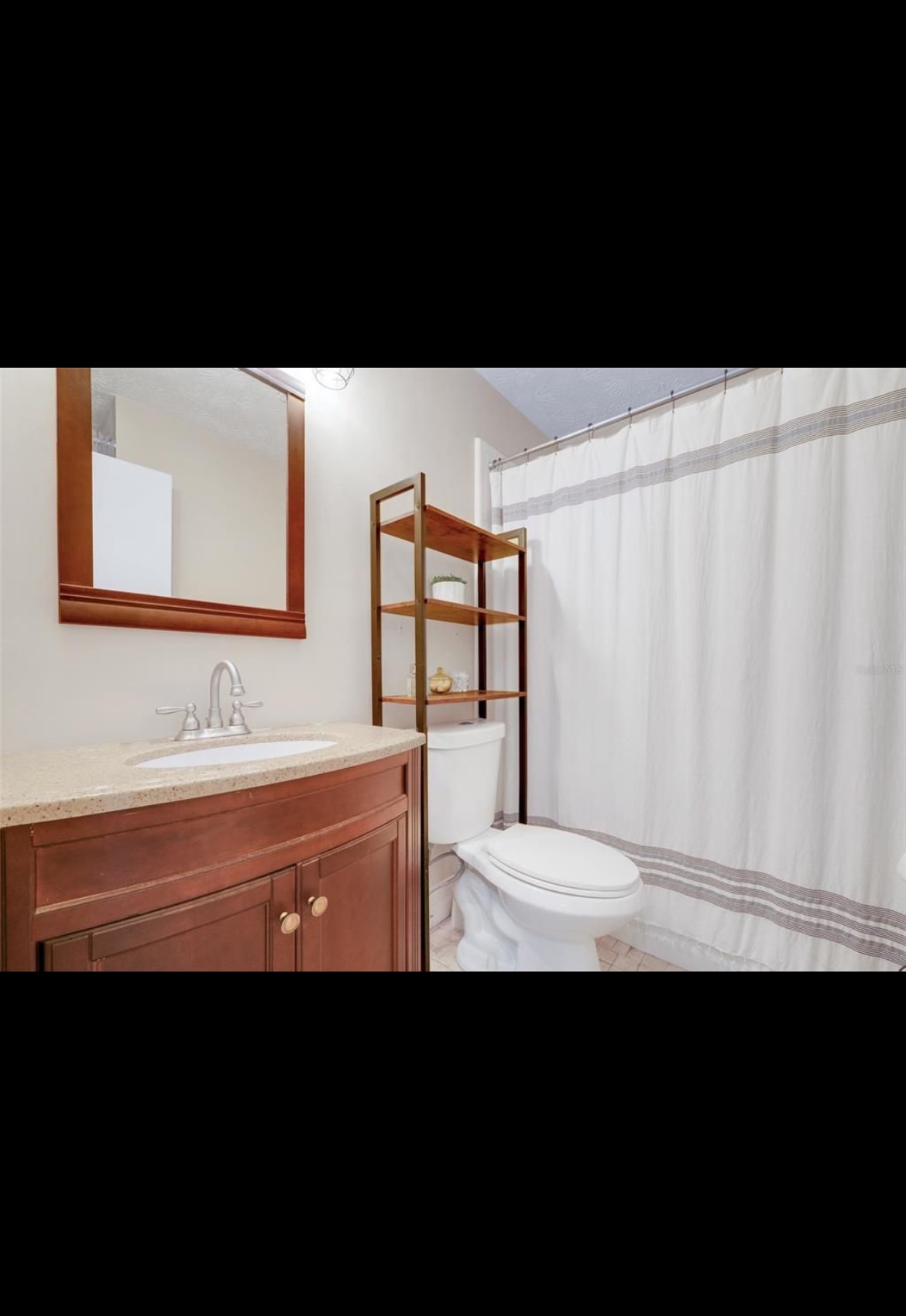 Building Photo - 5323 Hansel Ave