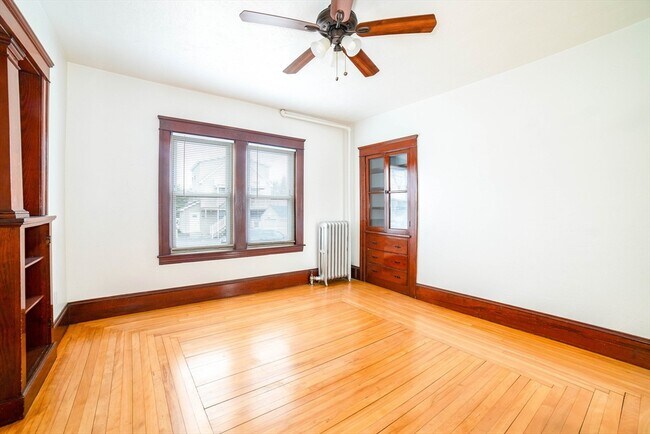 Building Photo - 7 Ridgeland Rd