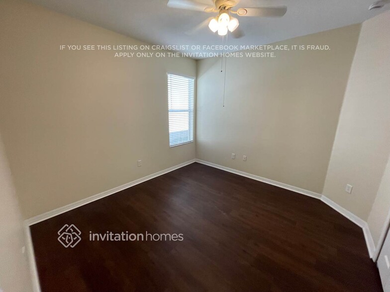Building Photo - 15833 Pond Rush Ct