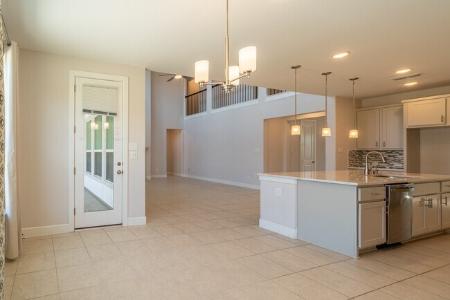 Building Photo - 4706 Llano Lp