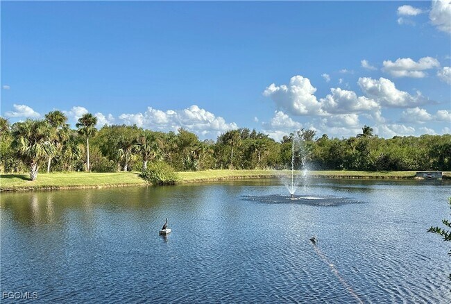 Building Photo - 15427 Crystal Lake Dr