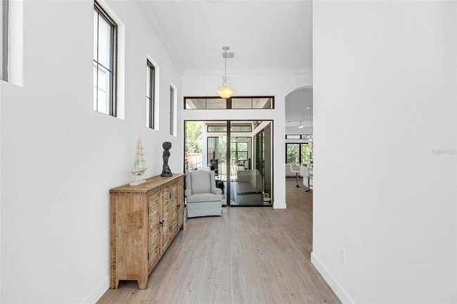 Building Photo - 8436 Via Vittoria Way