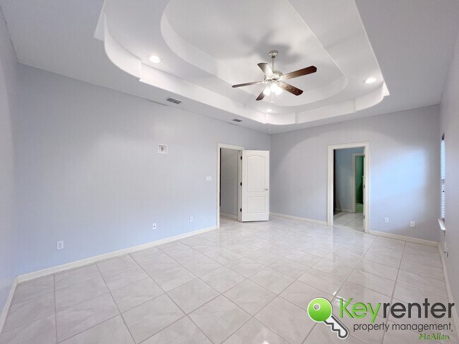 Building Photo - 3Bed/2Bath Gorgeous and move in ready.  (S...