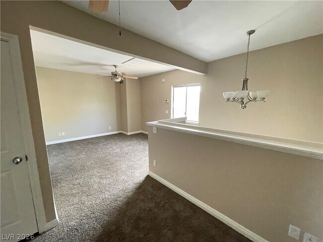 Building Photo - 240 Shadybrook Ln