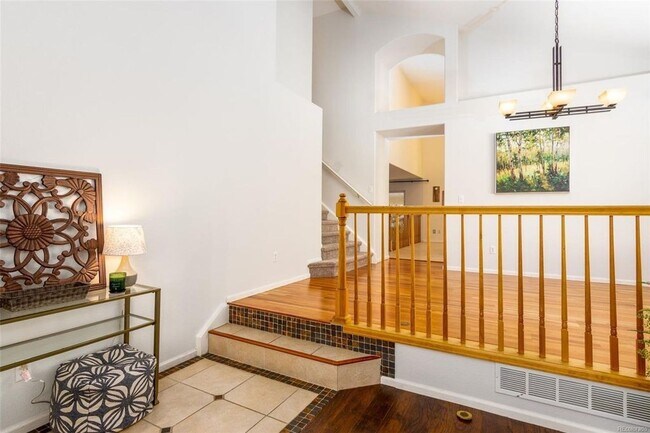 Building Photo - AMAZING 4 Bed 4 Bath Single Family Home in...