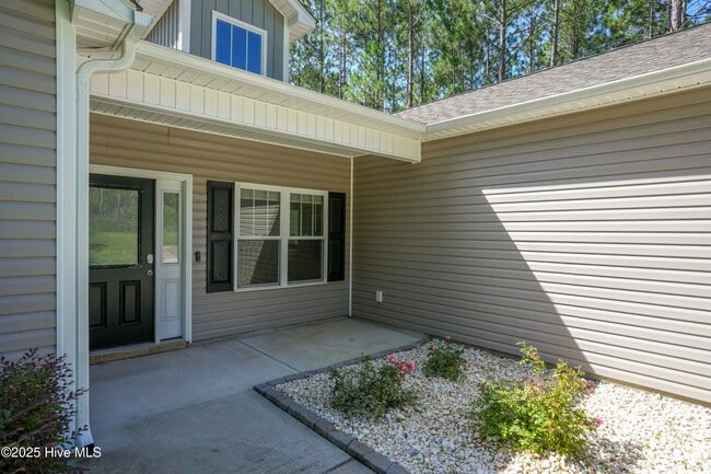 Building Photo - 117 Penny Ln