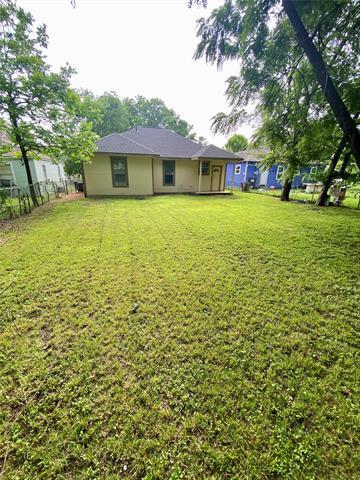 Building Photo - 2511 Fernwood Ave
