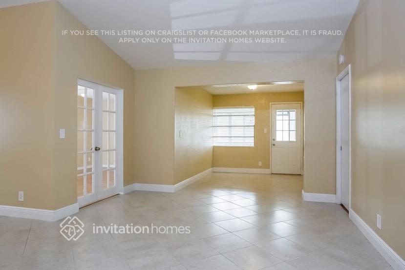 Building Photo - 5741 Northpointe Ln