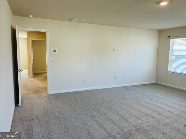 Building Photo - 910 Sly Fox Run