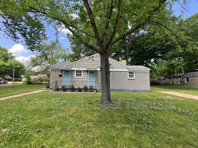 Building Photo - 1462 Robin Hood Ln