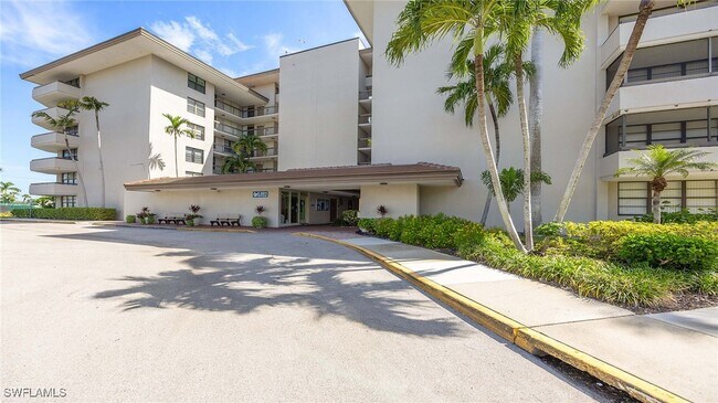 Building Photo - 601 Seaview Ct