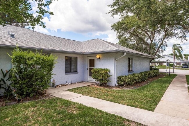 Building Photo - 2713 Countryside Blvd