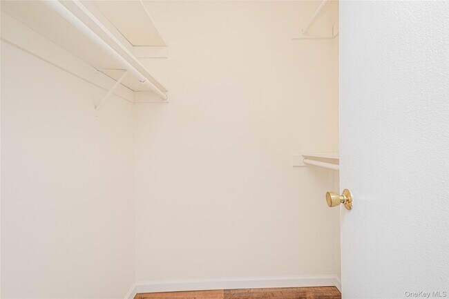 Building Photo - 1155 Warburton Ave