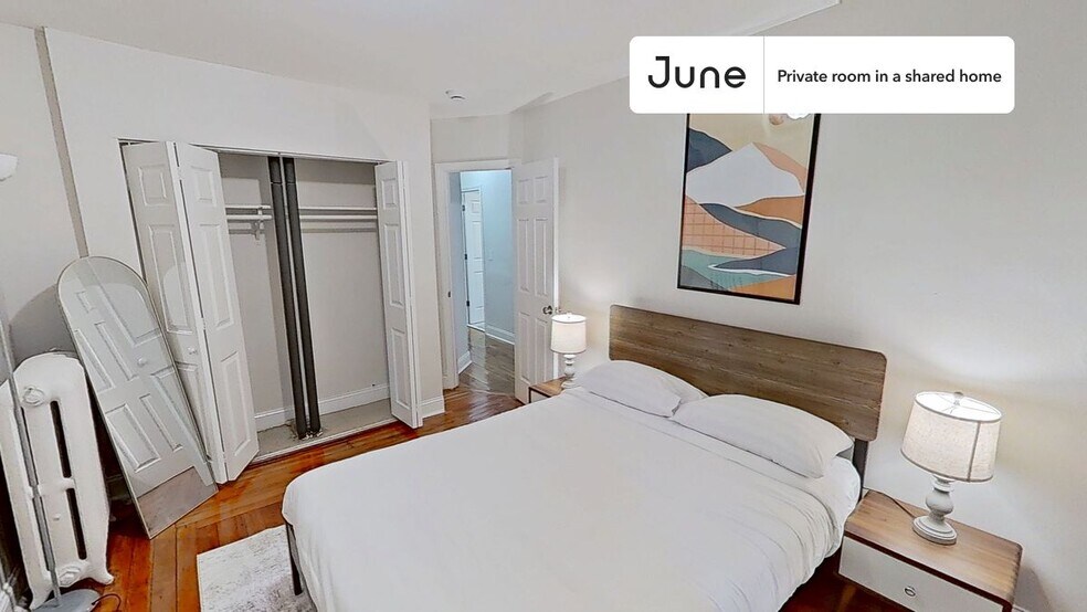 Building Photo - Private bedroom in 4 bed/1 bath Home