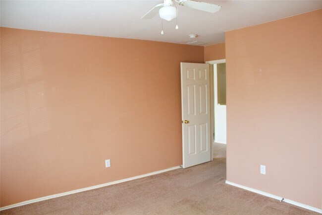 Building Photo - 10402 Kinsdale Crossing Ln