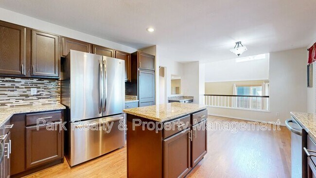 Building Photo - 8596 Bluegrass Cir