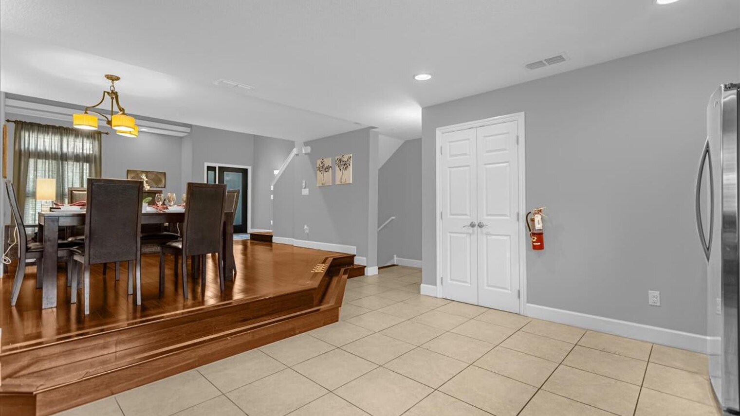 Building Photo - 14545 Damai Ln