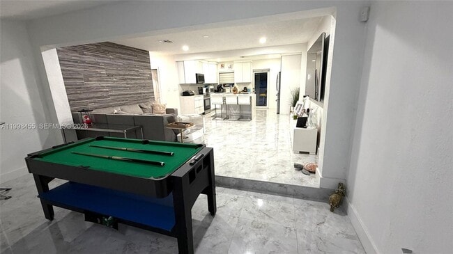 Building Photo - 1555 SW 21st Way