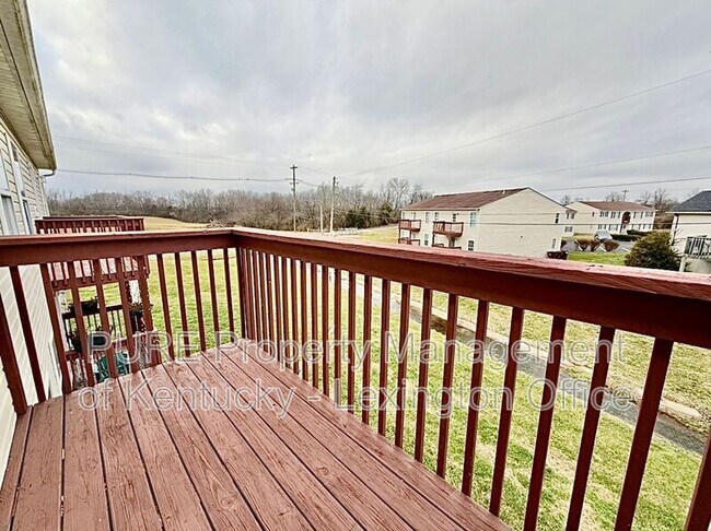 Building Photo - 137 Grinder Ct