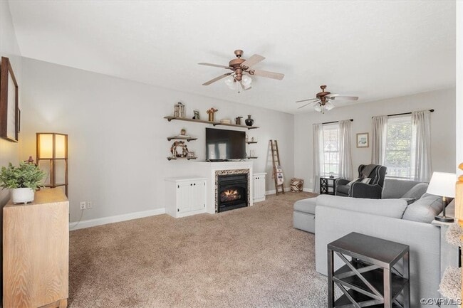 Building Photo - 14031 Mountshire Ln