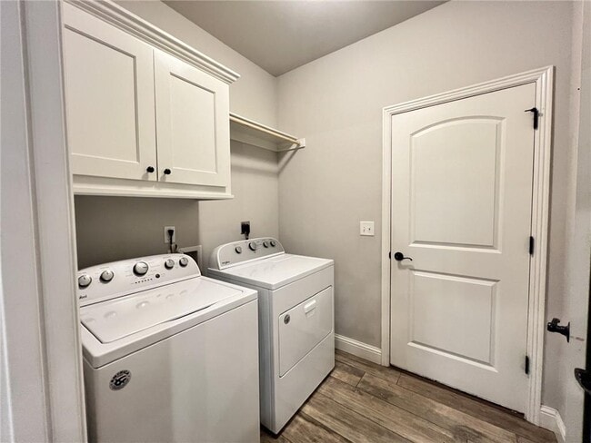 Building Photo - 597 Quartz Wy