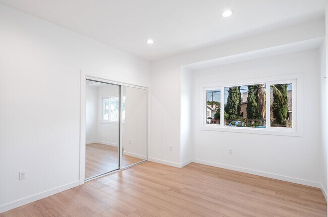 Building Photo - 3bed2bath Apartment Located Near USC