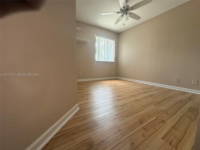 Building Photo - 2434 Cordoba Bend