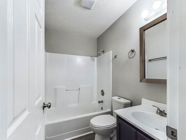 Building Photo - 754 Old Stage Rd