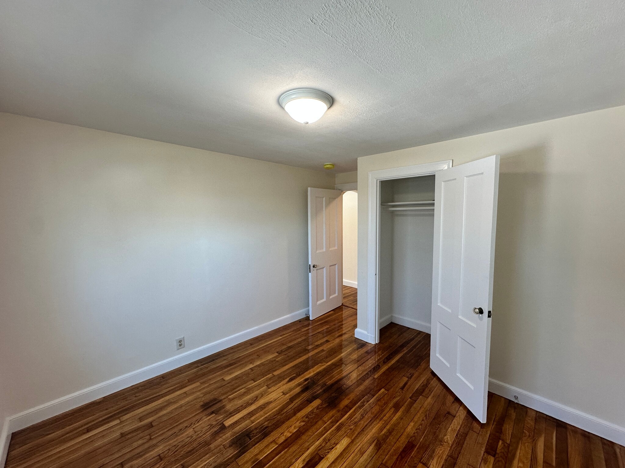 Building Photo - 186 Summit Ave