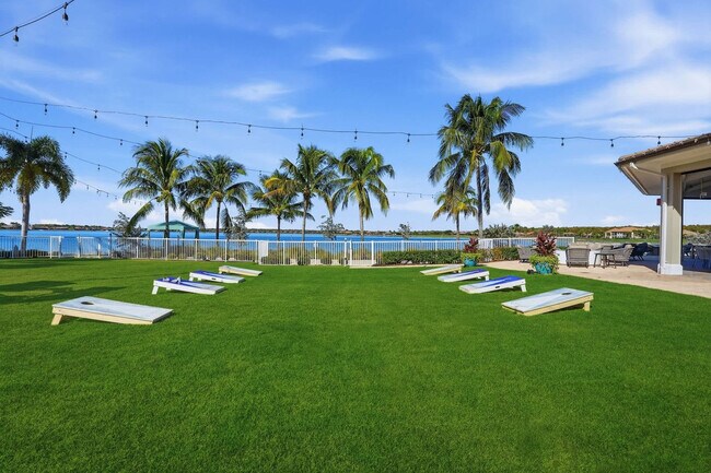 Building Photo - 8771 Coastline Ct