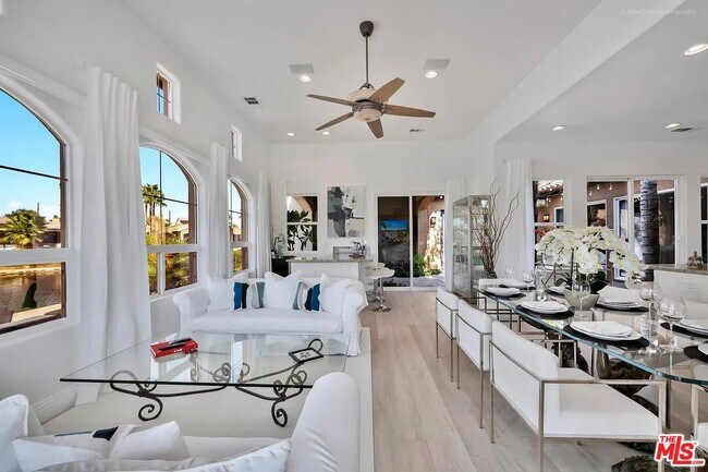 Building Photo - 14 Via Santa Velera