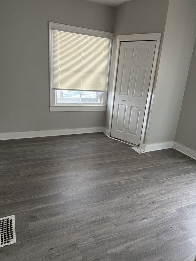 Building Photo - 4BR/2BA House- Newly renovated