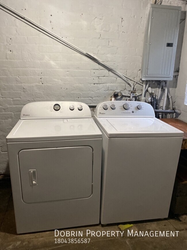 Building Photo - 507 W Marshall St