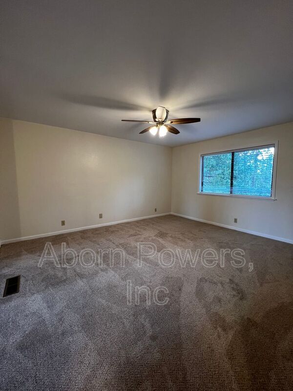 Building Photo - 5111 Loch Leven Dr