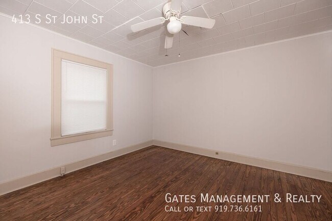 Building Photo - 413 S St John St