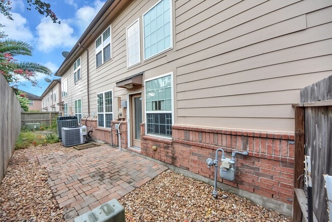Building Photo - 1251 Glenwood Canyon Ln