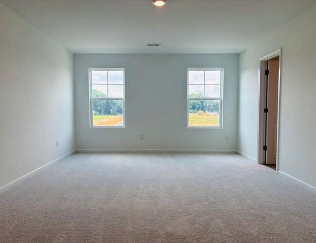 Building Photo - 112 Blossom Fld Wy