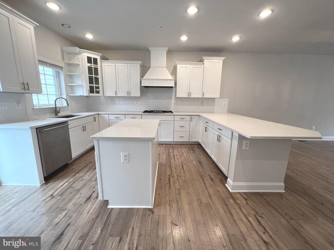 Building Photo - 1286 Orchid Rd