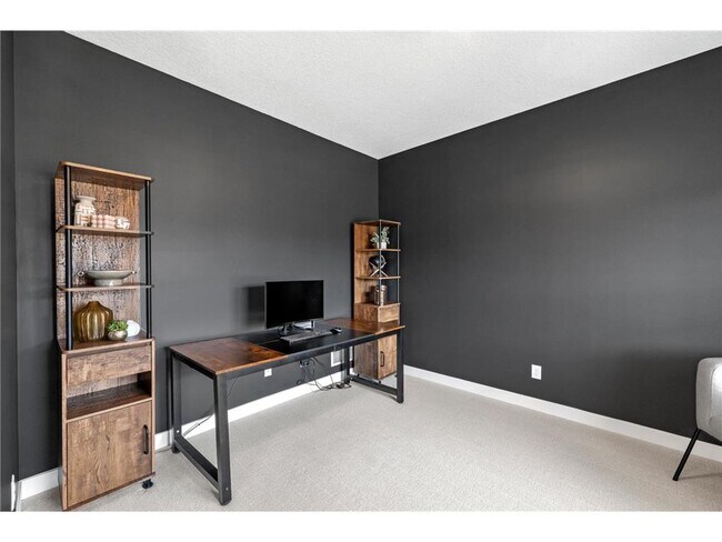Building Photo - 17949 Hidden Creek Trl
