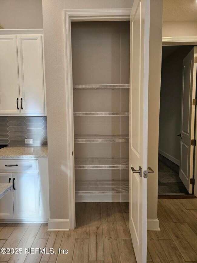 Building Photo - 11340 Breakers Bay Wy