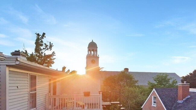 Building Photo - 158 High St