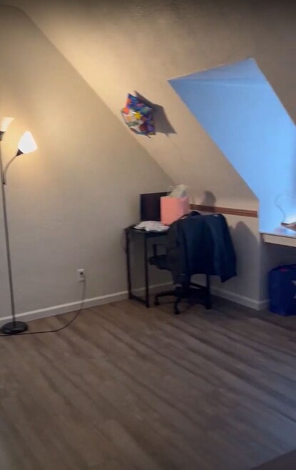 Building Photo - 6401 Fifth Ave