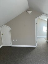 Building Photo - 21744 Almaden Rd