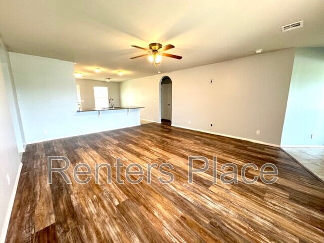 Building Photo - 1228 E Toledo St