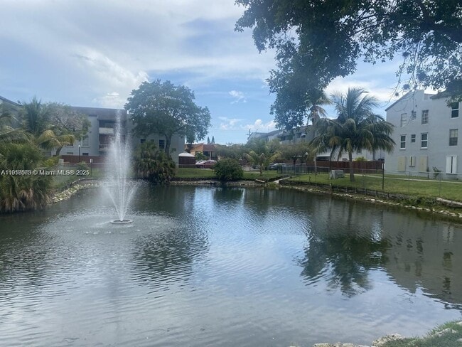 Building Photo - 1755 W 60th St