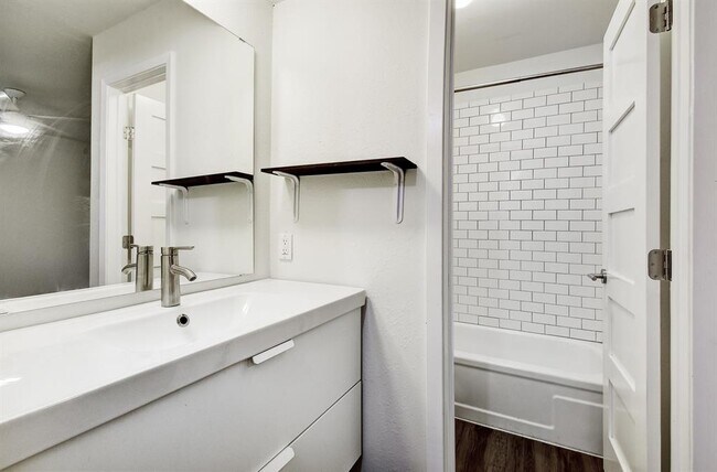 Building Photo - 4111 Avenue A