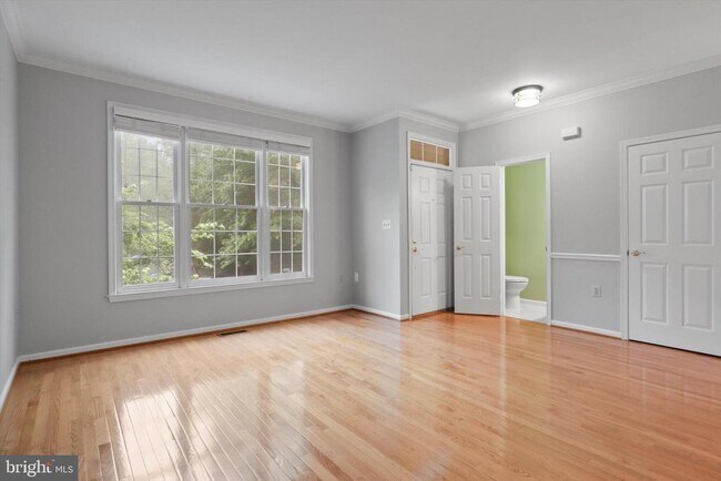Building Photo - 11300 Fairwind Way